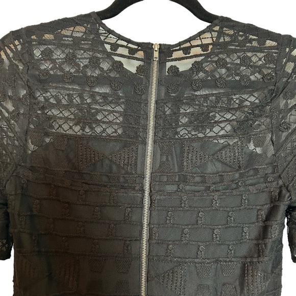 Parker Short Sleeve Lace & Lace Up Front Tiered Ruffled Black Lined Midi Dress - Picture 9 of 16